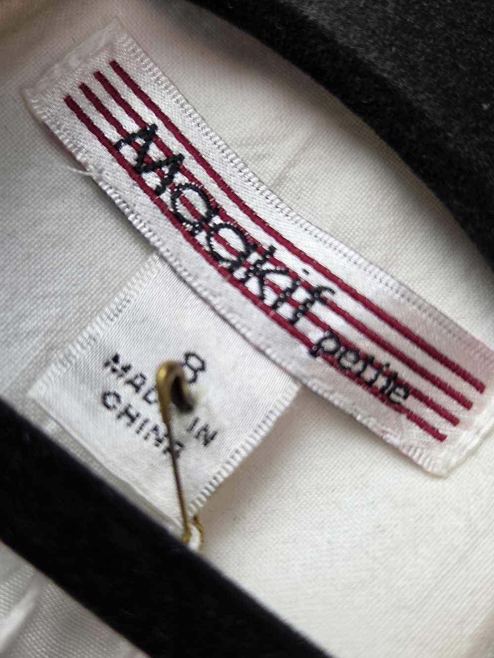 Cream Ruffle-Edge Embroidered Blazer 8P - Picture 6 of 13